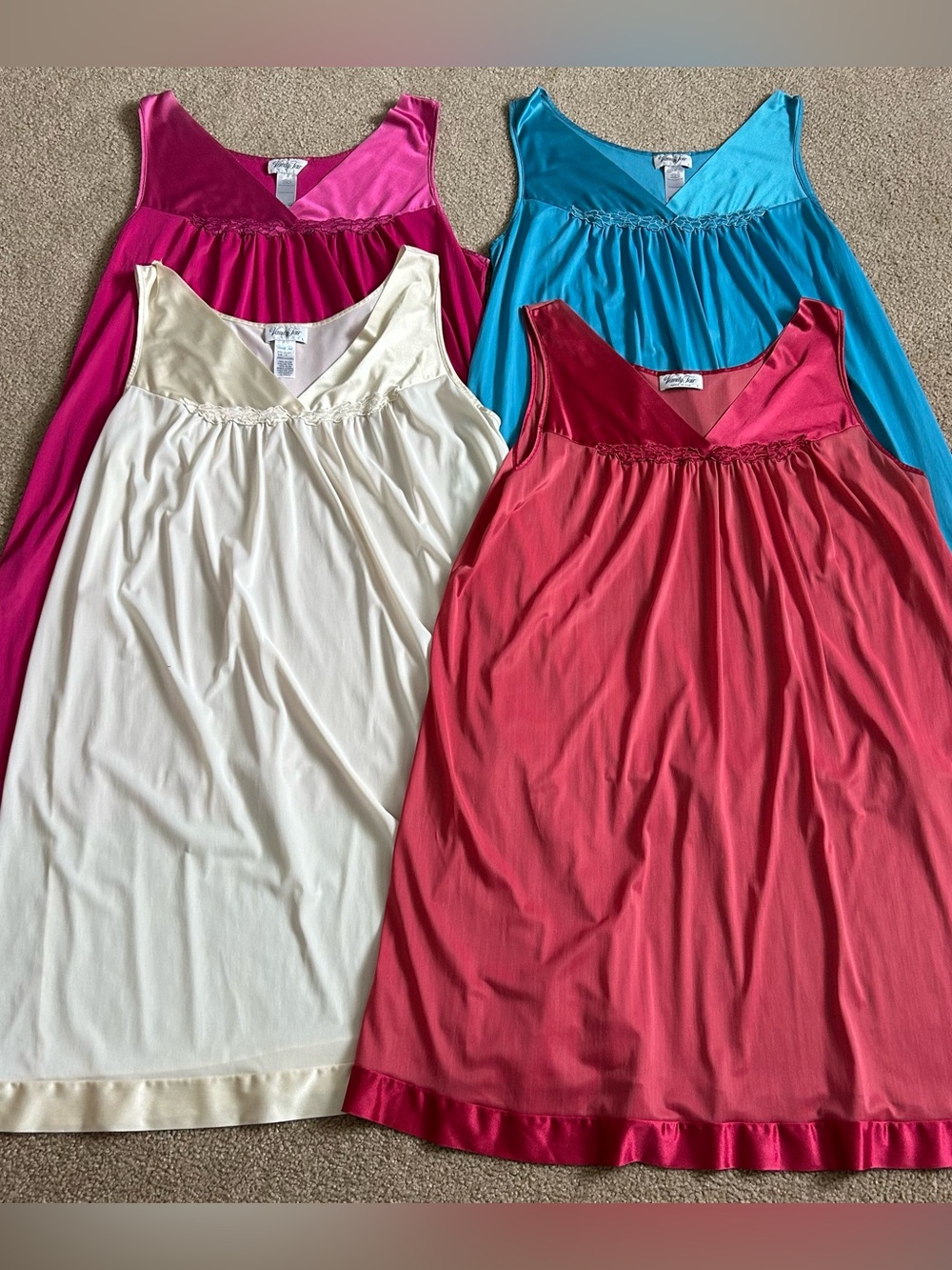 Lot of 4 Vanity Fair nightgowns size Large